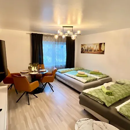 2 Mit Garten Apartamento *