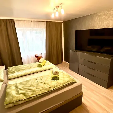 2 Mit Garten * Karlsruhe