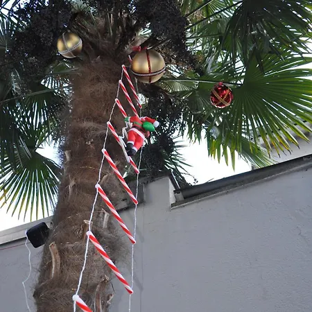 2 Mit Garten Apartamento