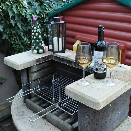 2 Mit Garten شقة *