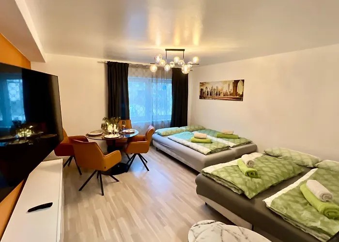 2 Mit Garten 公寓 *